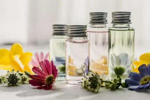 Comment utiliser les hydrolats aromatiques ?